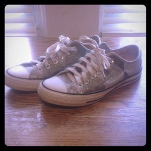 Womens sparkly silver converse!