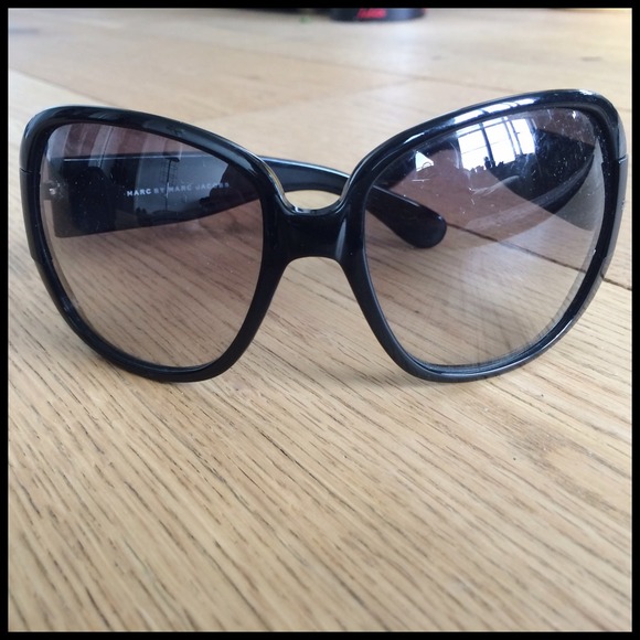 Marc by Marc Jacobs black sunglasses - Picture 1 of 4