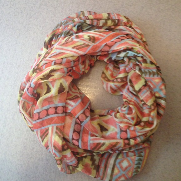 Brand New Tribal Print Scarf