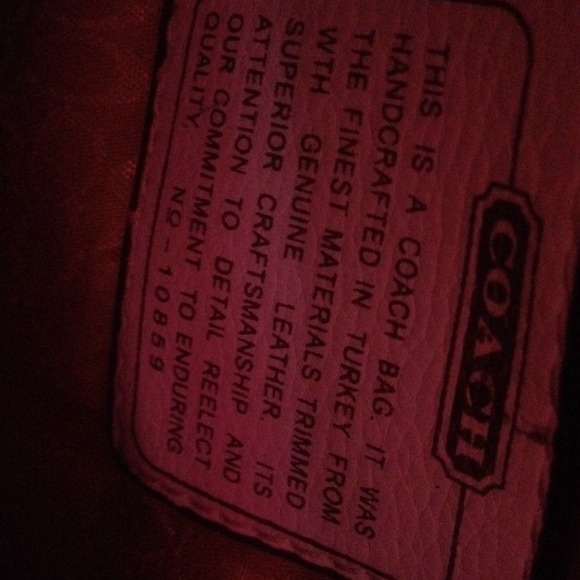 Authentic coach medium/large new condition. - Picture 3 of 4