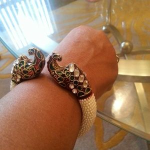 New pearl and stone bracelet