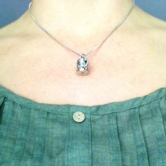 POSH FIND! - Picture 2 of 2