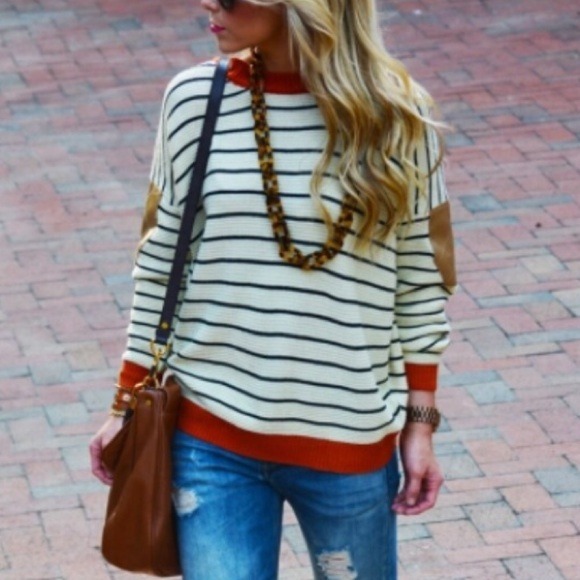 Adorable sweater with leather patches