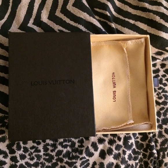 Louis Vuitton box inspired
