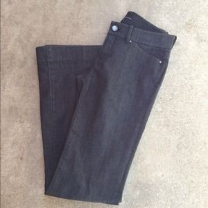 Elie Tahari classic flare jeans