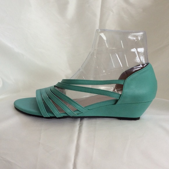 New Without Tag Green Sexy Open Toe Soes - Picture 2 of 4