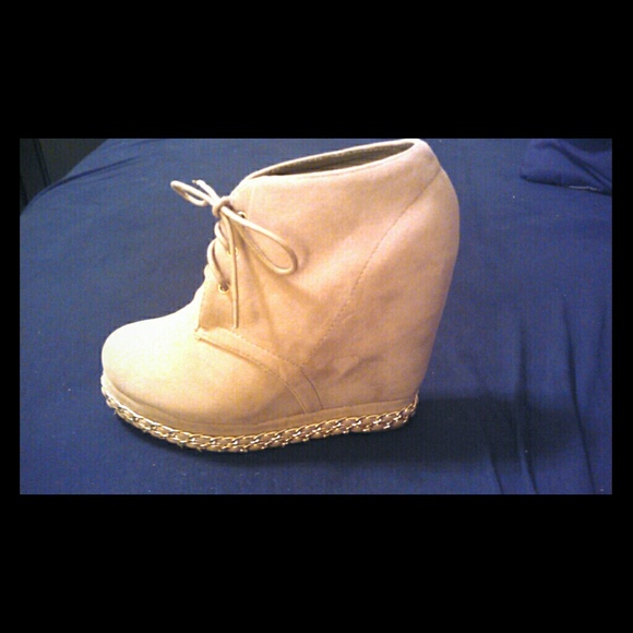Glaze Wedge Booties