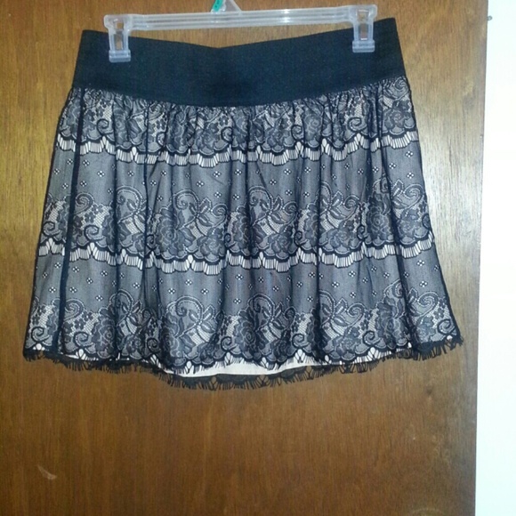 *SOLD* Lace black skirt