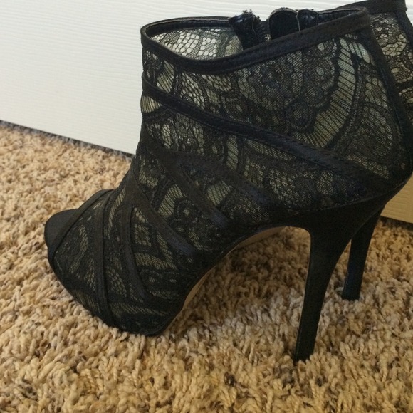 ... Shoes - Lace open toe heels!