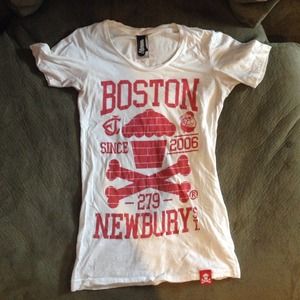 Authentic Johnny Cupcakes shirt