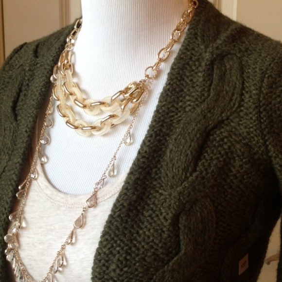 Banana Republic Jewelry - NEW gold link necklace, banana republic. Banana Republic Jewelry - NEW gold link necklace, banana republic.