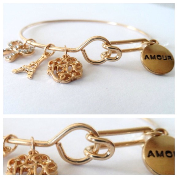 Charm LOVE FROM PARIS bracelet