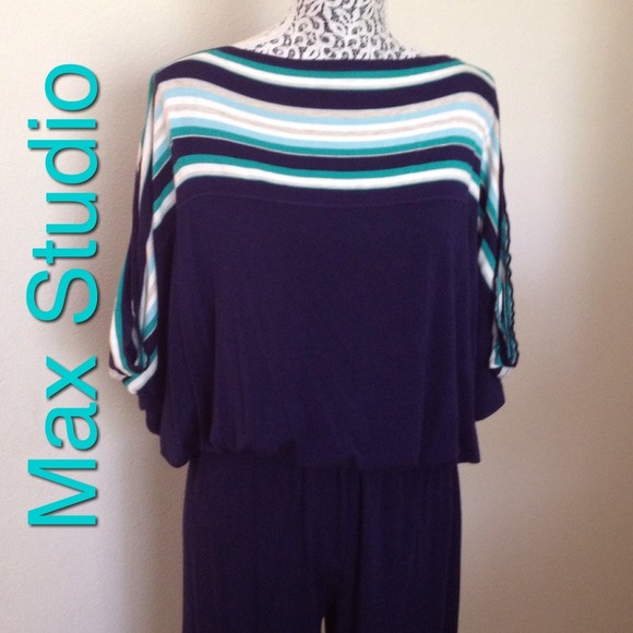 HP 🔷 NWOT Max Studio Navy Blue Tie Back Jumper