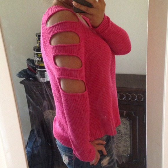 Hot pink light sweater - Picture 3 of 4