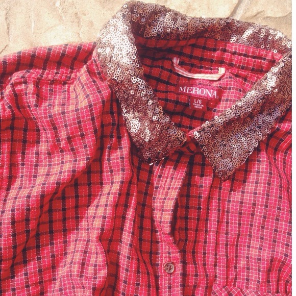 Button down with sequin collar - Picture 2 of 3