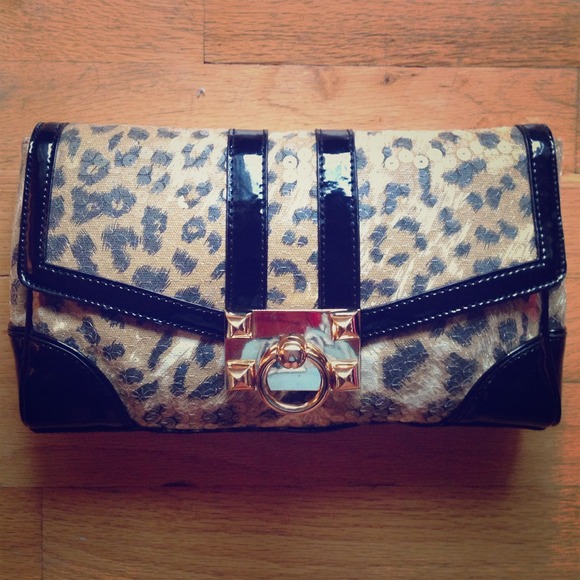 BRAND NEW!! Betsey Johnson Cheetah Clutch