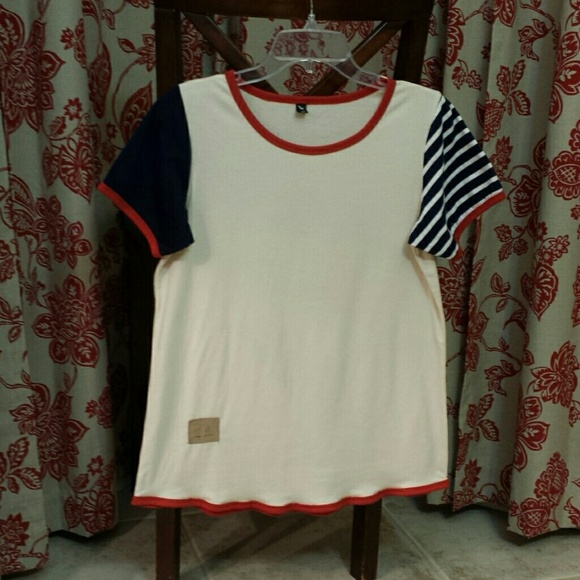 Tops - Very cute T shirt