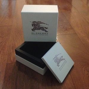 Burberry box