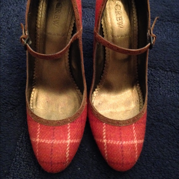 JCrew Burnt Orange size 6 1/2 closed toed heels - Picture 2 of 4
