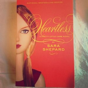 pretty little liars book