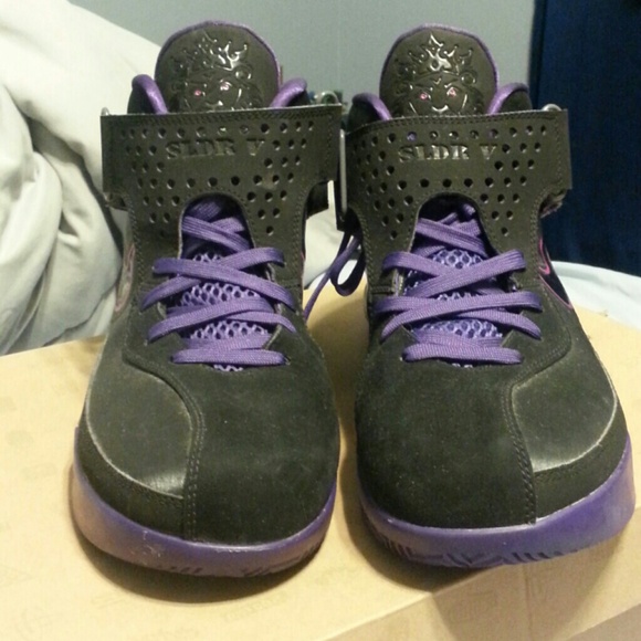 Lebron Sldr strap 5s
