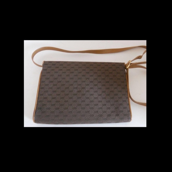 💢💢💢SOLD 💢💢💢GUCCI VINTAGE CROSSBODY HANDBAG - Picture 2 of 3