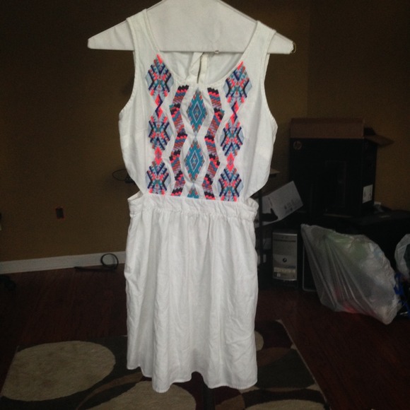 American Eagle cut out sides dress