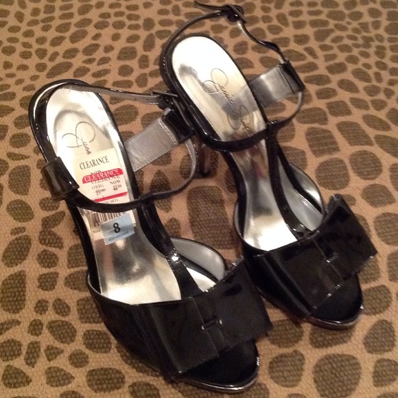 Adorable Patent Leather Bow High Heels, Size 8