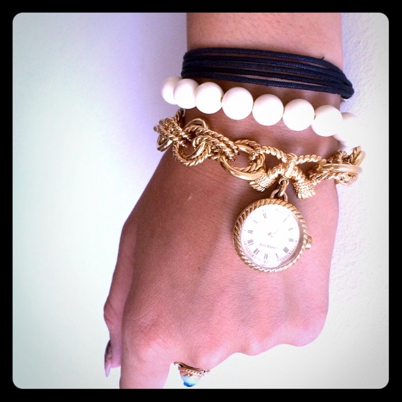💢ITEM ON HOLD💢Juicy Couture Watch