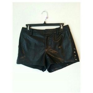 Faux Leather Highwaisted Shorts