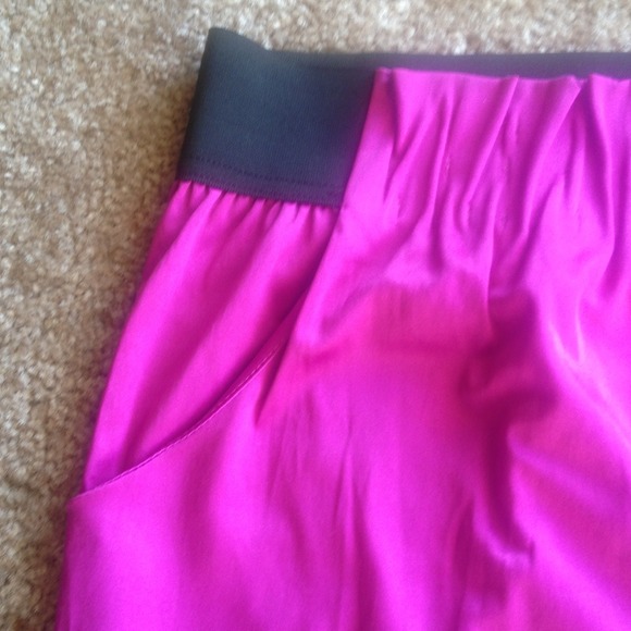 Silk mini - Picture 2 of 2