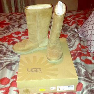 Practically brand new UGG chestnut tall boots
