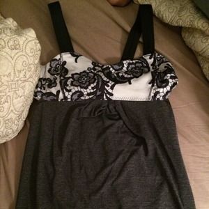 Lululemon top!