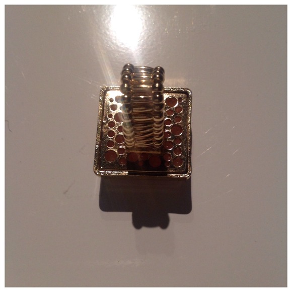 CHANGE UR LOOK RING - Picture 4 of 7