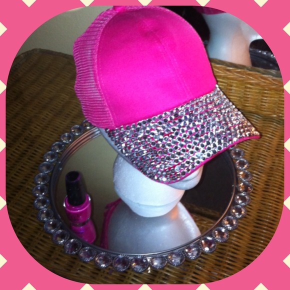 💥SOLD IN BUNDLE💥Pink Rhinestone Bling Hat💥