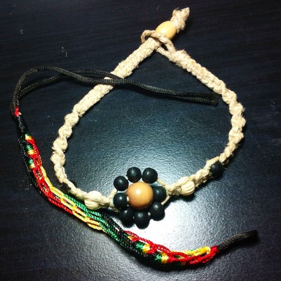 BUNDLE! Flower Hemp Necklace and Rasta Bracelet