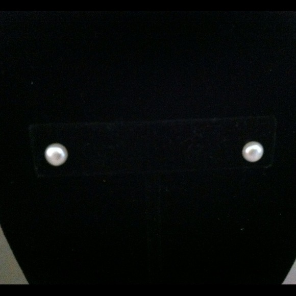 Pearl stud earrings