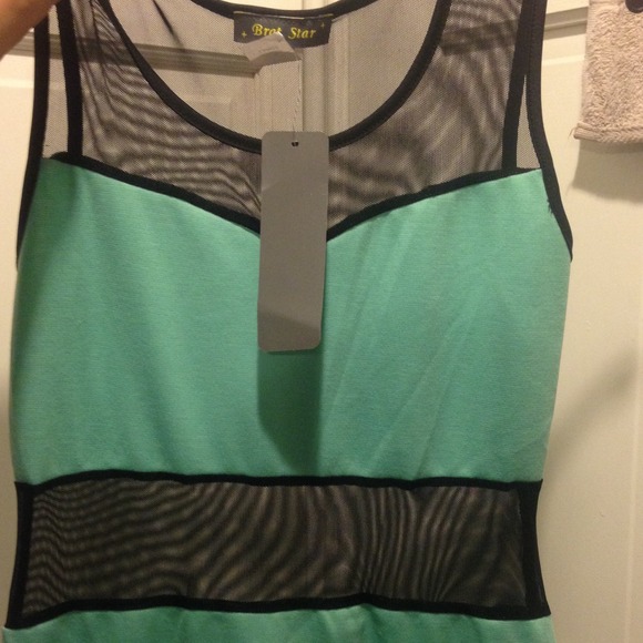 Dress - Picture 2 of 3