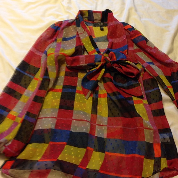 ✨Price reduced✨🙈 Multi color sheer top.