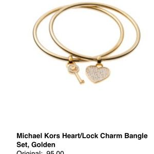 ***Bundled***Michael Kors
