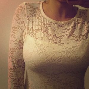 White lace classic dress