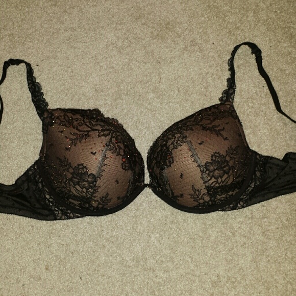 Victorias Secret Bra NWOT
