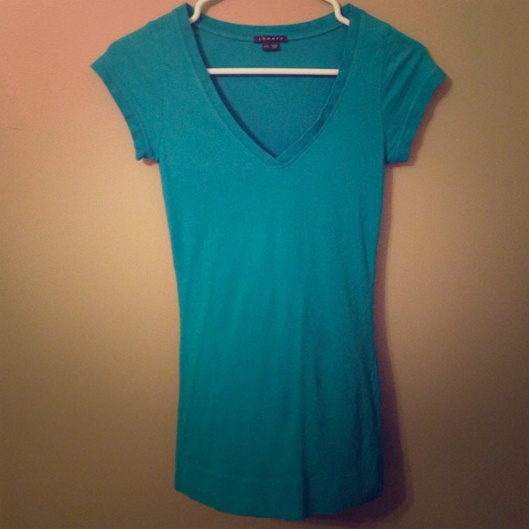 Theory Turquoise Vee T-shirt