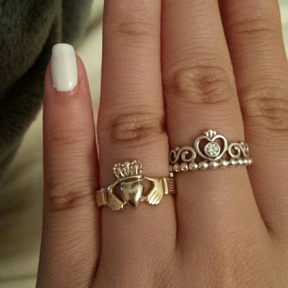 14k gold Claddagh Ring