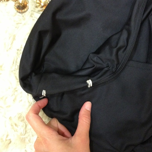 Black strapless dress - Picture 4 of 4