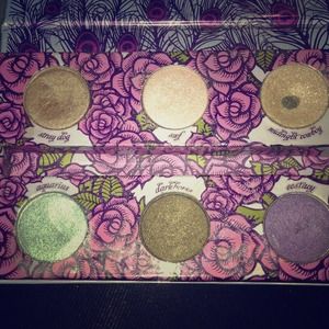 Urban Decay The Feminine Palette USED AS-IS :)