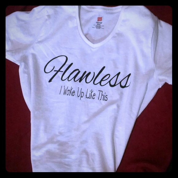 Flawless Tees duplicate Divine Sized Fashion Show - Picture 1 of 2