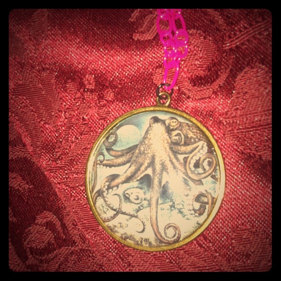 Octopus necklace