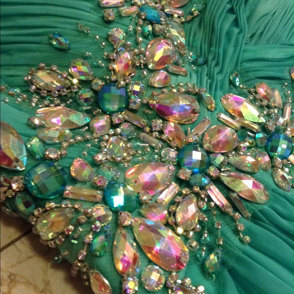 Dress 💚💛💚💛💚 - Picture 3 of 4