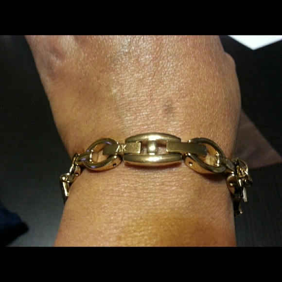 ⌚Anne Klein Charm Watch - Picture 3 of 3